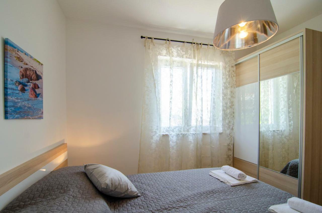 Apartments Sara 3 ボル エクステリア 写真