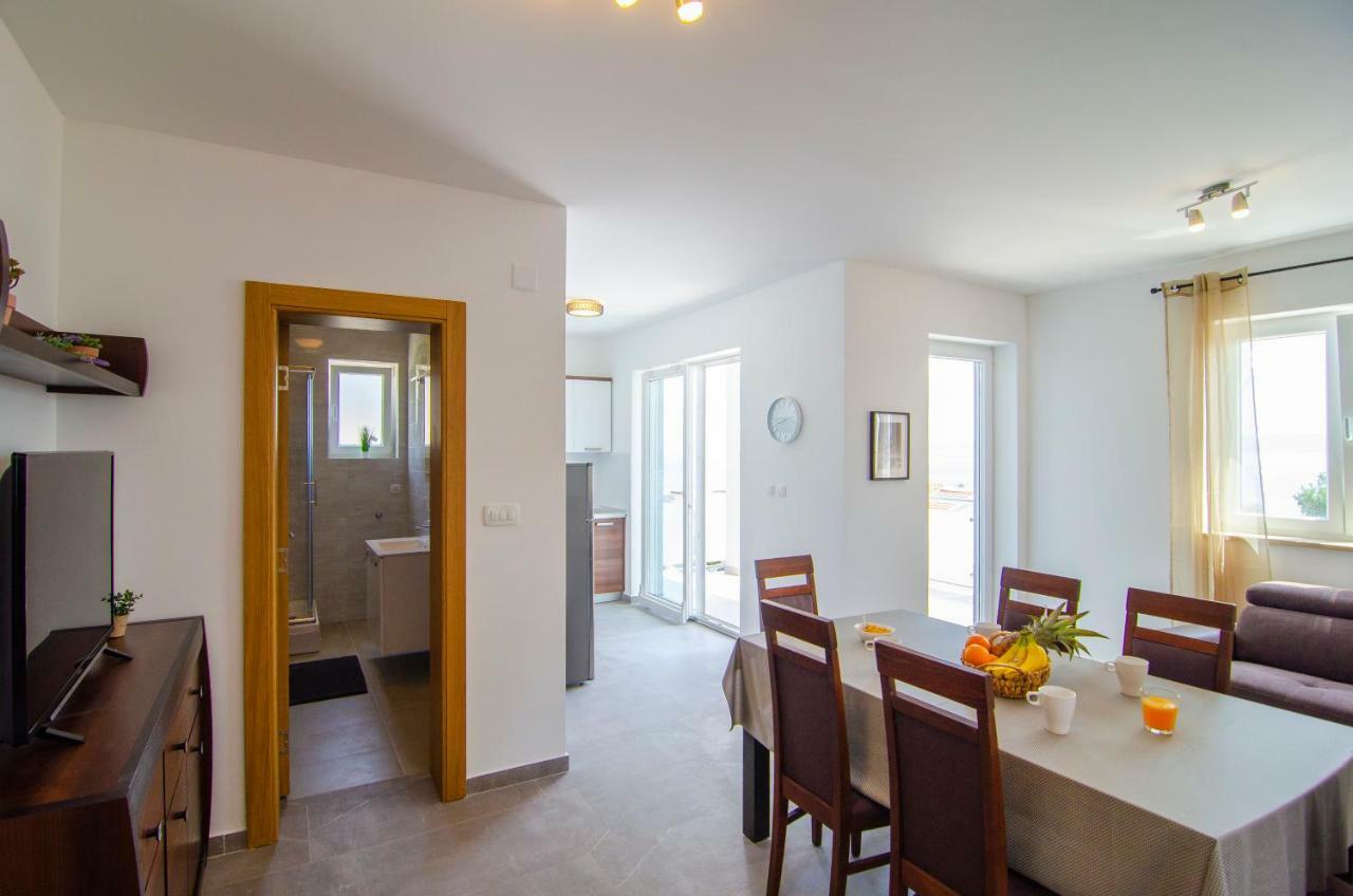 Apartments Sara 3 ボル エクステリア 写真