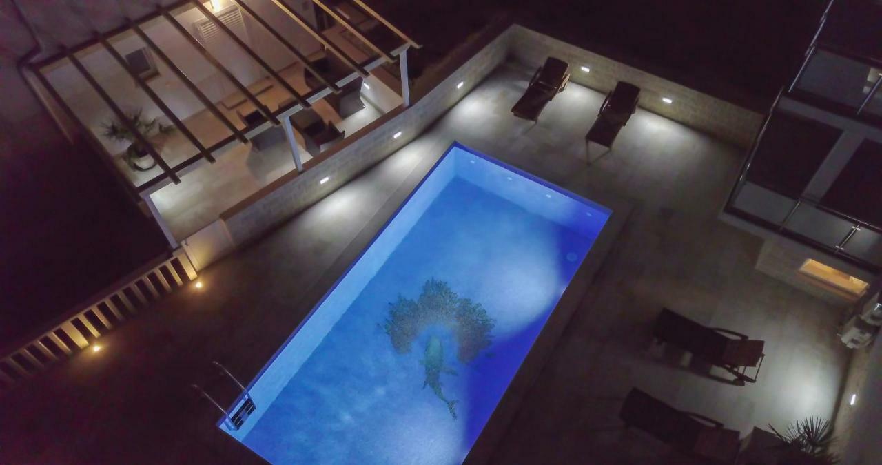 Apartments Sara 3 ボル エクステリア 写真